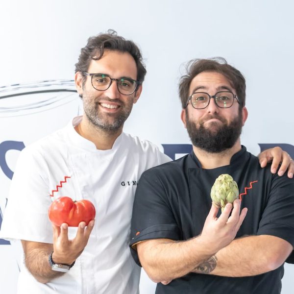 Los bartenders Matías Iriarte y Borja Triñanes en la Campari Academy.